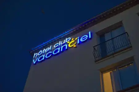 Hôtel Miléade Méditerranée - Port-Fréjus - 0