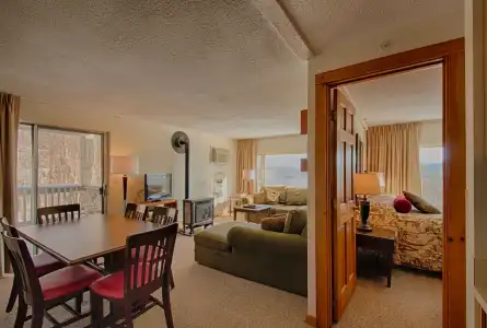 Sun & Ski Inn and Suites - 5