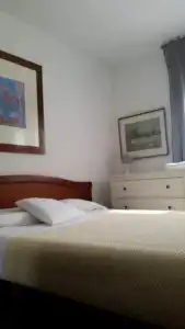 Hostal LK - 64