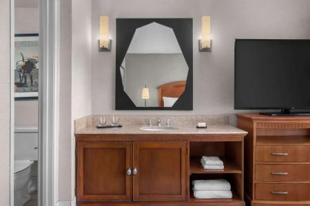 Embassy Suites by Hilton El Paso - 36