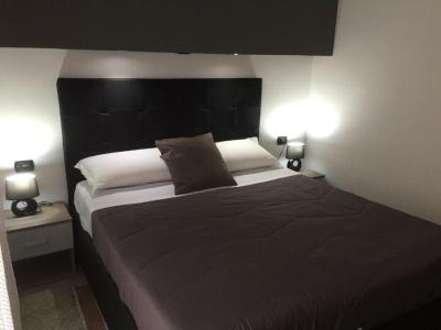 MB95 Mezzocannone Luxurious B&B - 25