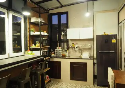Sherloft Home & Hostel - 7