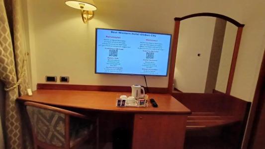 Best Western Globus City - 77