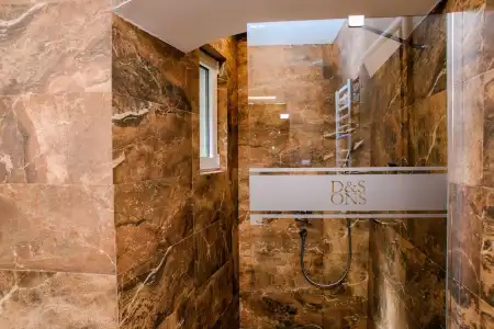 D & Sons Apartments - 18
