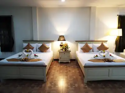 Phuwanalee Resort - 2