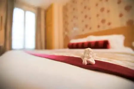 Romance Malesherbes by Patrick Hayat - 94