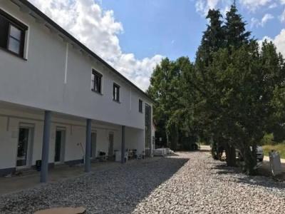 Sunny Straubing - 38