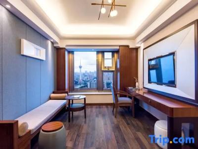Lujia International - 132