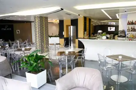 Palace Vlore - 17