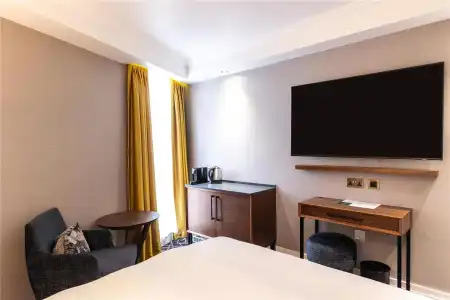 100 Queen's Gate London Kensington, Curio Collection by Hilton - 10