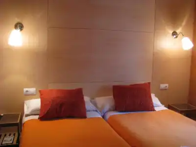 Barri Antic Hostel & Pub - 42