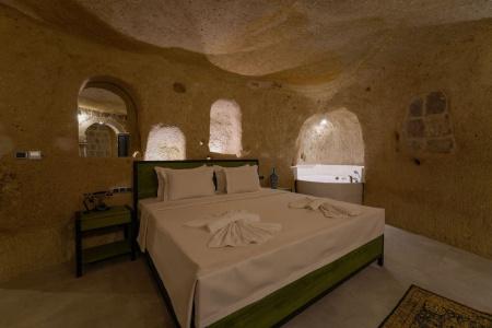 The Niche Cave - 155