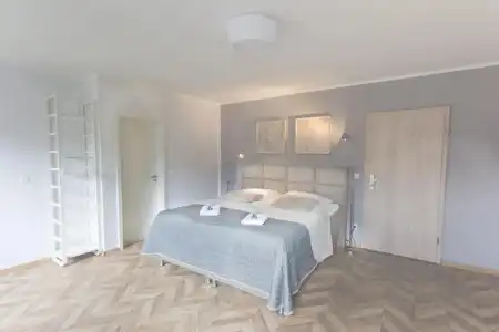 Tm Suites - 75