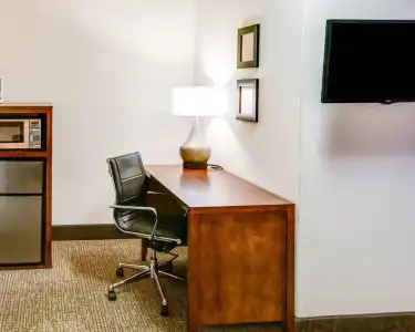Comfort Inn Redding Near I-5 - 43