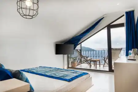 Nur Beach - 105