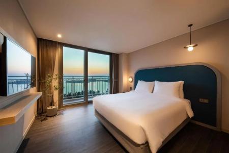 The Week & Resort - 144