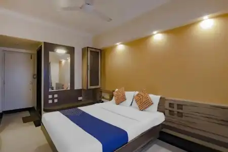 Royal Regency Lodge - 21