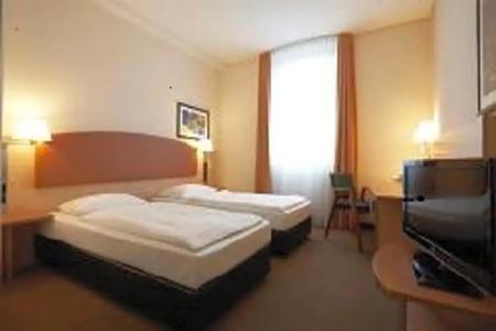 IntercityBerlin Ostbahnhof - 39