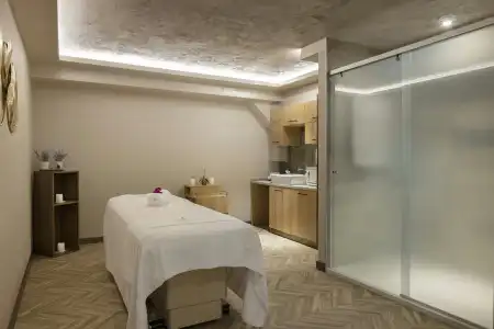 Doubletree By Hilton Plovdiv Center - 1