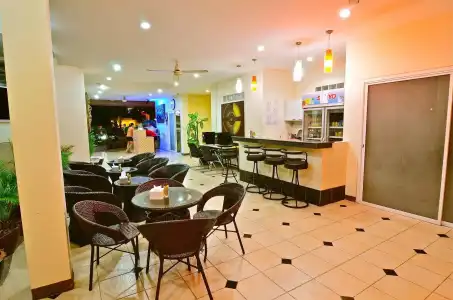 Square One Patong - 15