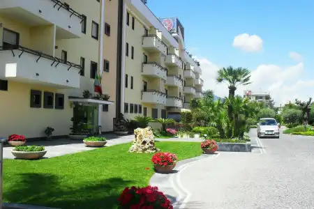 Abalon Pompei Resort - 20
