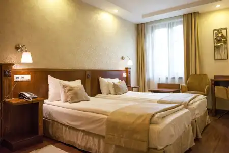 Gold Budapest - 3