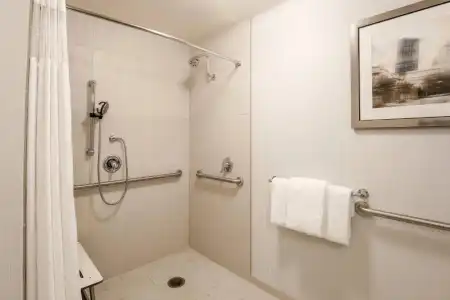 Courtyard by Marriott Pittsburgh Downtown - 33