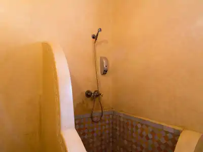 Riad Losra - 6