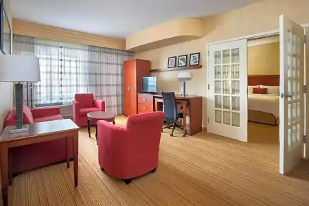 Courtyard by Marriott Boston-South Boston - 46