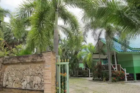 The Green Resort - 8
