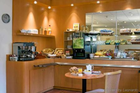 Mercure Rennes Place Bretagne - 10