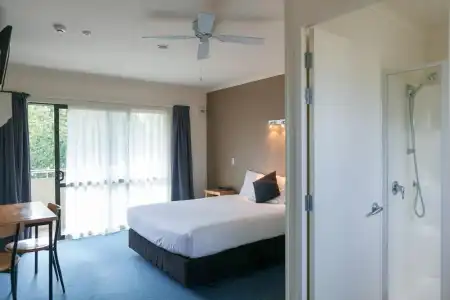 Stadium Motel - 11