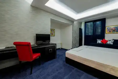 Elegance - 80