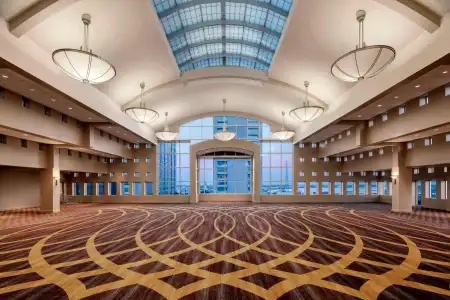 Sheraton New Orleans - 27