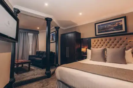 The County, Newcastle - 33