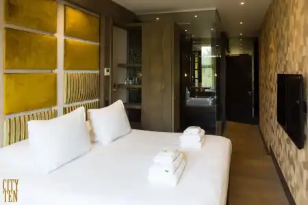Manzo's Suites - 38