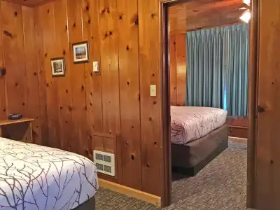 Park Motel and Cabins - 172