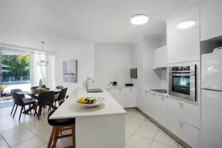 Noosa Tropicana - 236