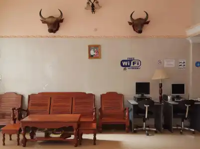 Lucky 2 Guesthouse - 15