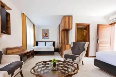 Waikiki Apartments - 42