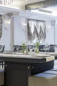 AVA & Suites - 26