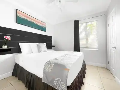 Hollywood Beachs - 25