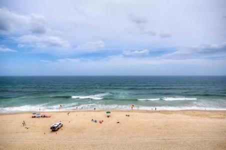 Spindrift on the Beach - 274