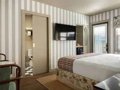 Le Petit Pali Brentwood West Los Angeles - 5