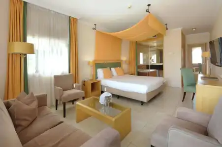 Van Der Valk Barcarola - 5