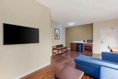 Comfort Inn & Suites near Ontario Airport - 47