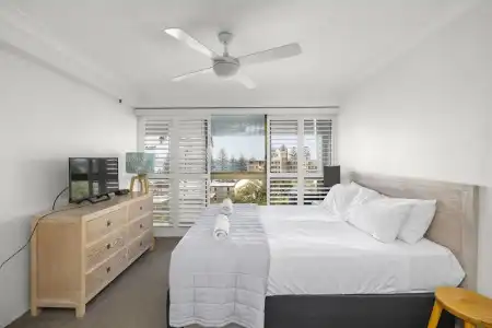 Gemini Court Holiday Apartments - 163