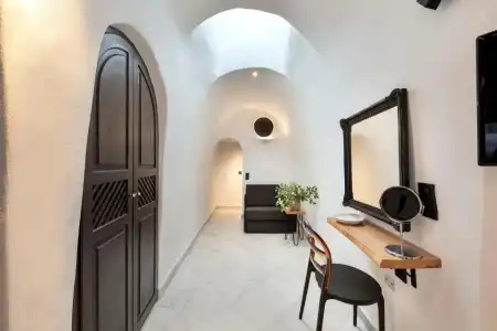 Pearl of Caldera Oia Boutique - 54