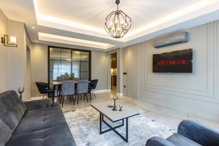 Seraglio & Suites - 135