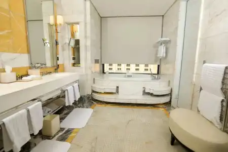 Fairmont - 57